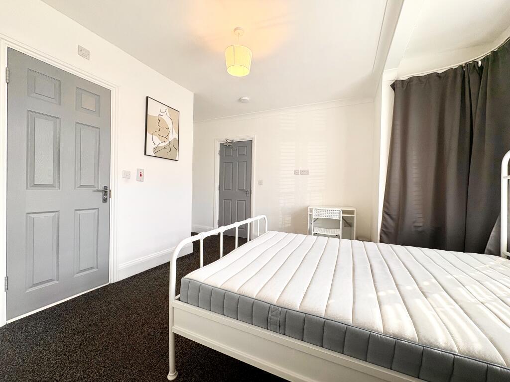 Room Watling Street in Dartford