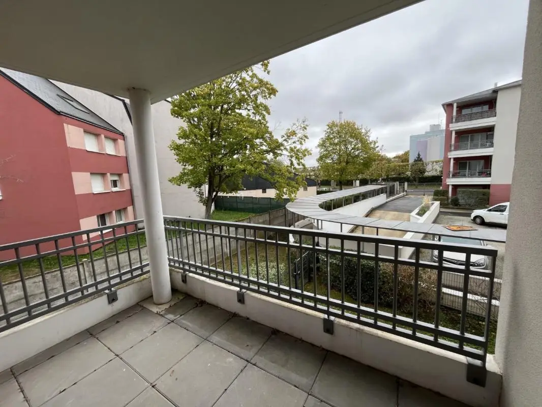 Flat Rue du Maréchal Leclerc in Lucé