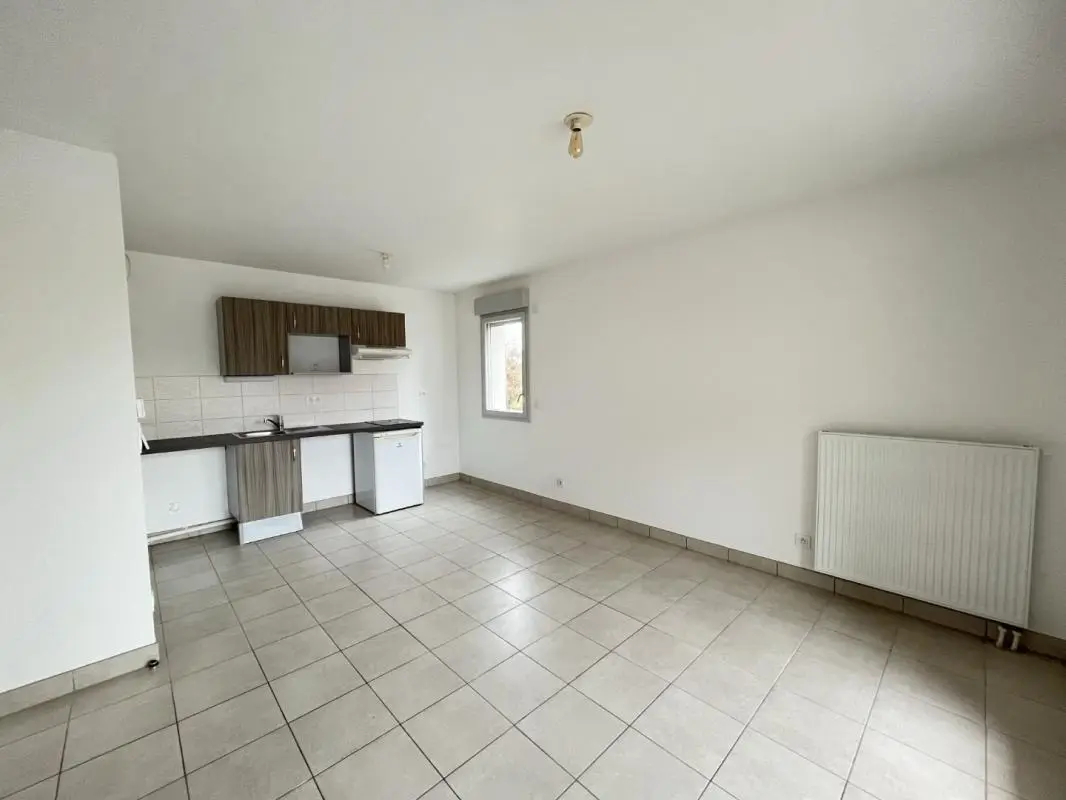Flat Rue du Maréchal Leclerc in Lucé