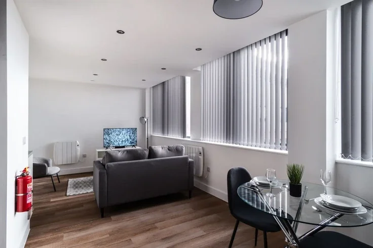Flat Talbot Road in Trafford