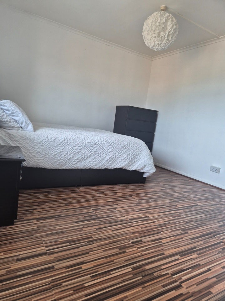 Room Helmshore Walk in Manchester