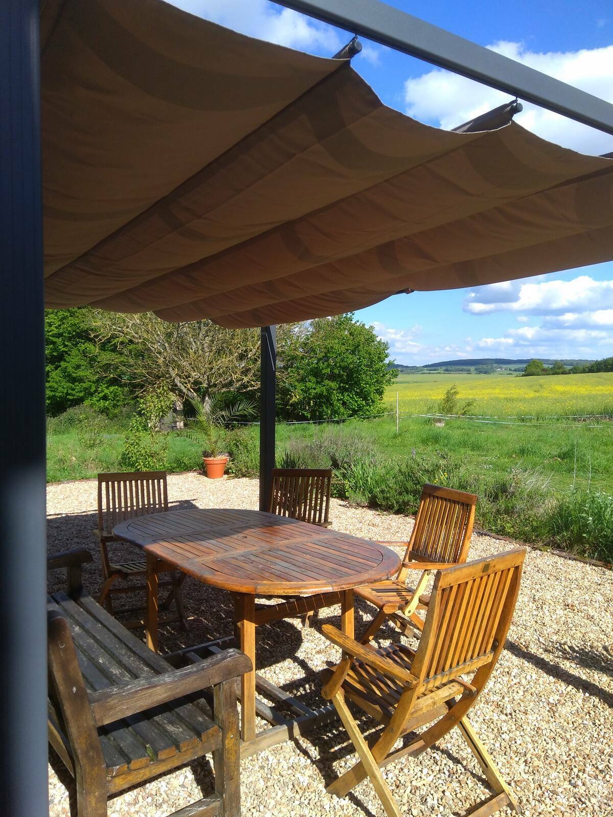 Room Route des Cinq Chemins in Baillou