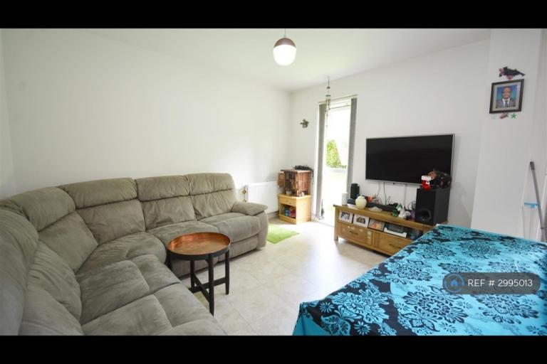 Flat Hunting Place in Greater London