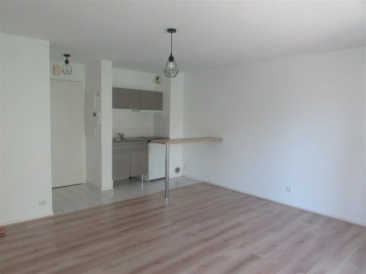 Flat Rue Anatole le Braz in Guingamp