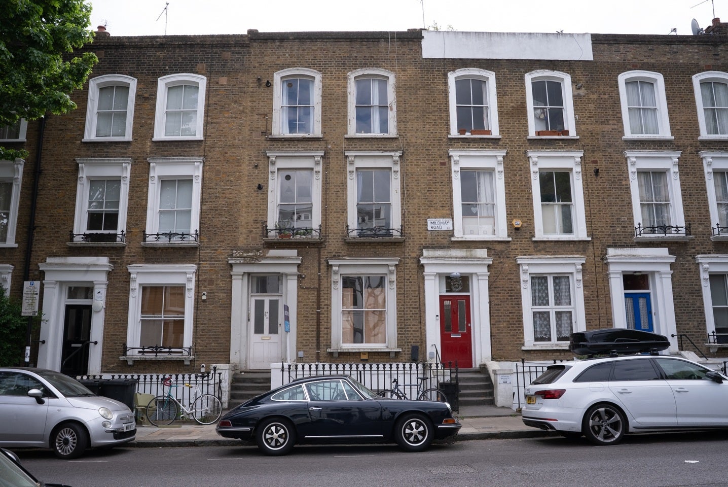 Flat Mildmay Road in Greater London