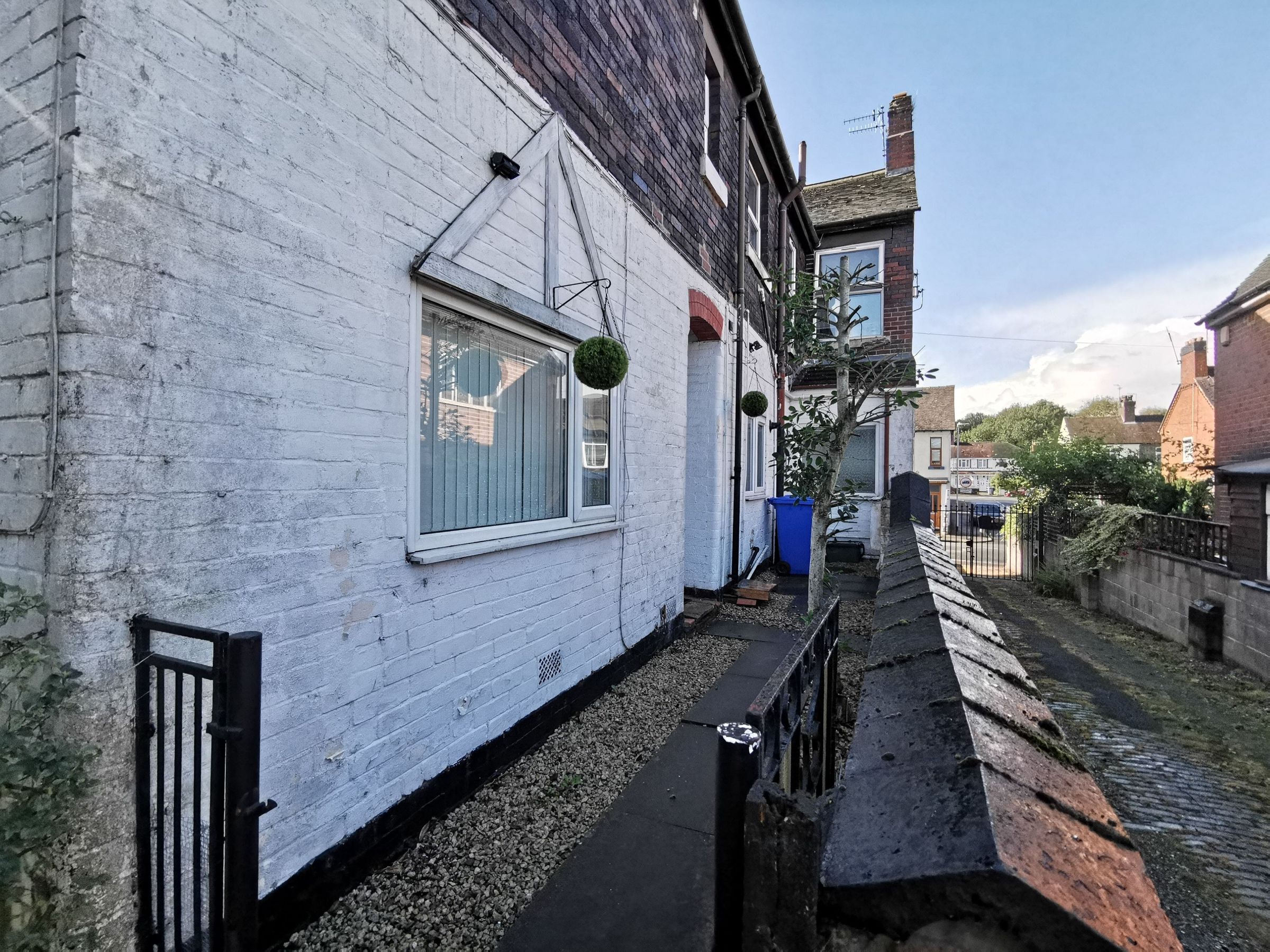 Flat Scott Lidgett Road in Stoke-On-Trent