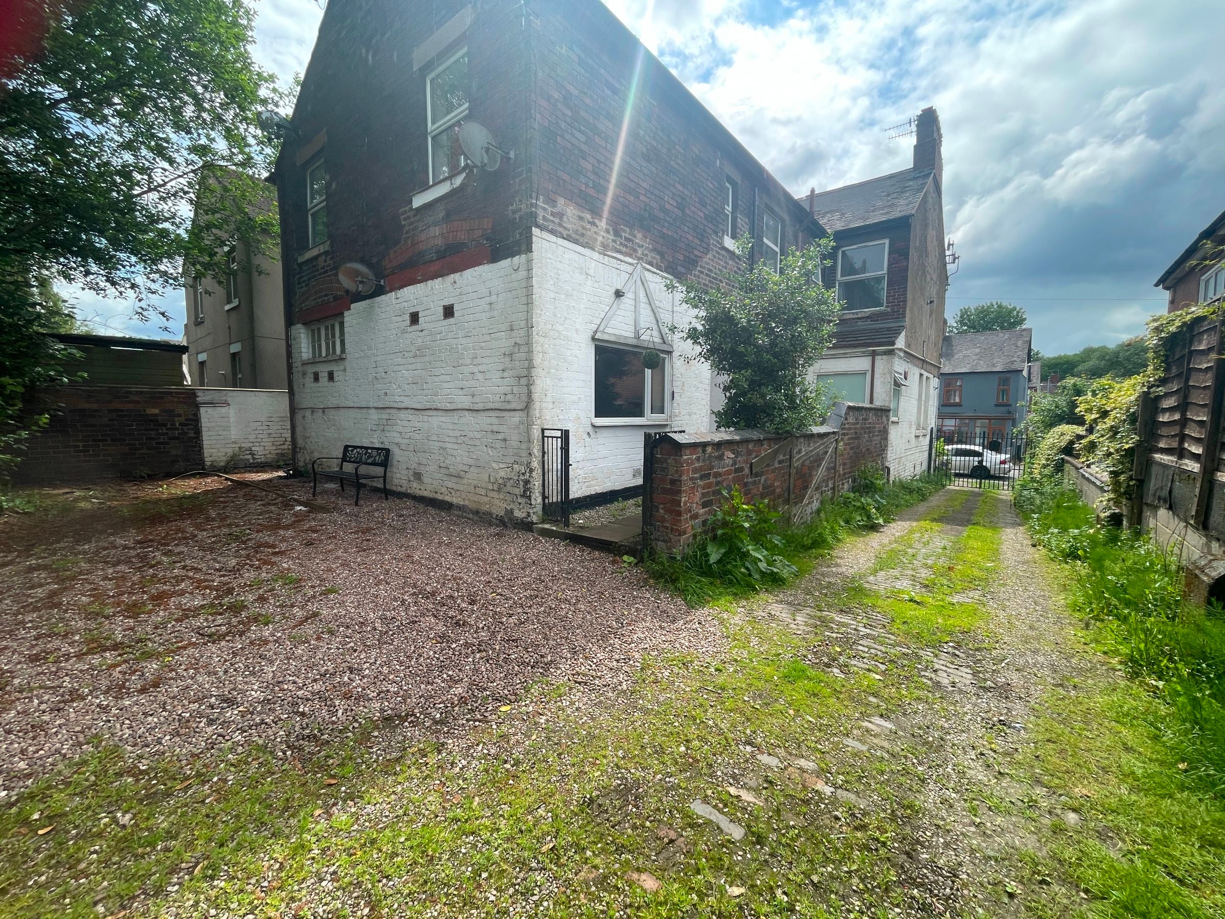 Flat Scott Lidgett Road in Stoke-On-Trent