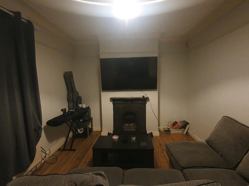 Room Thorncliffe Grove in Manchester