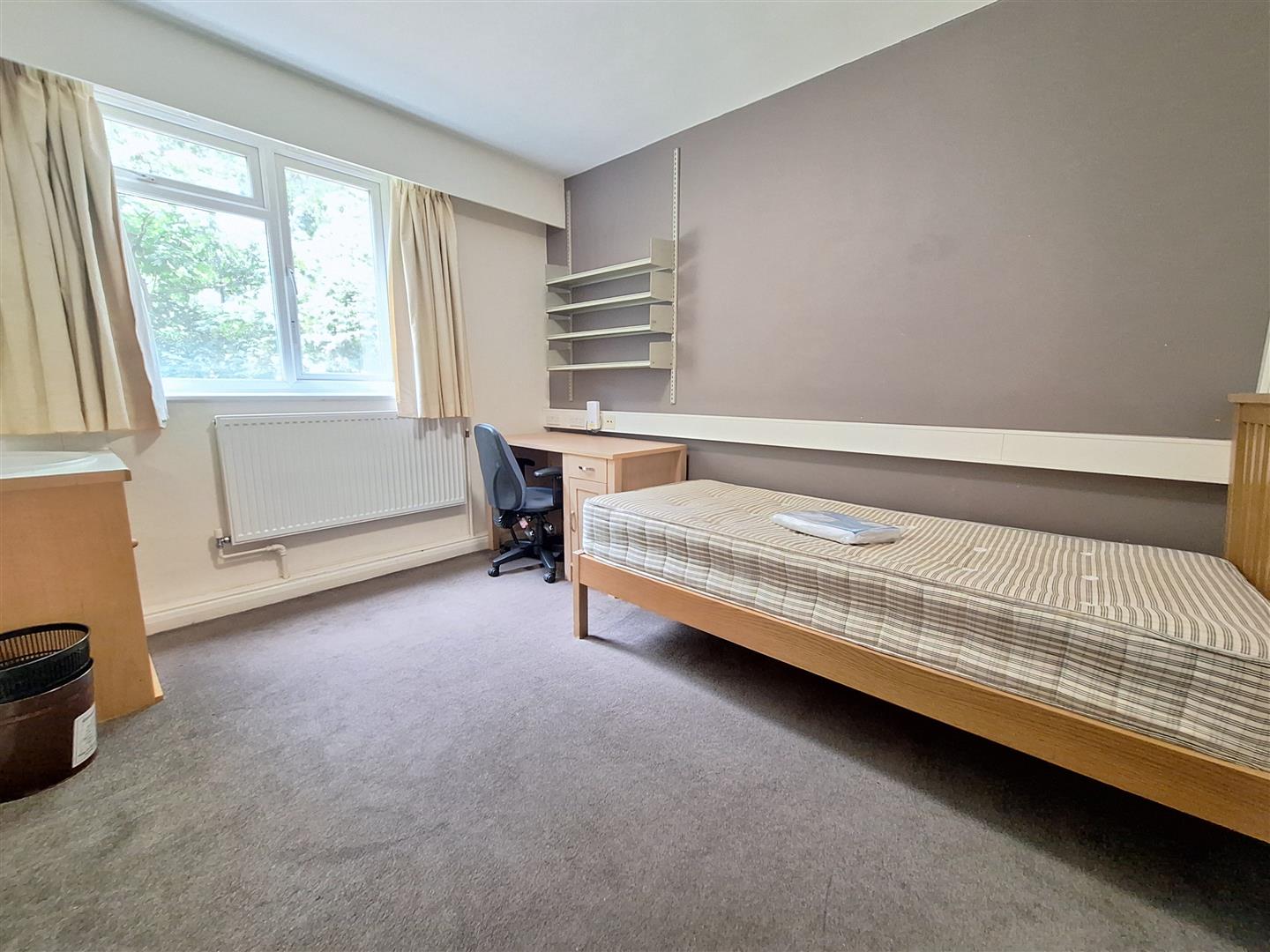Room Redlands Road in Reading