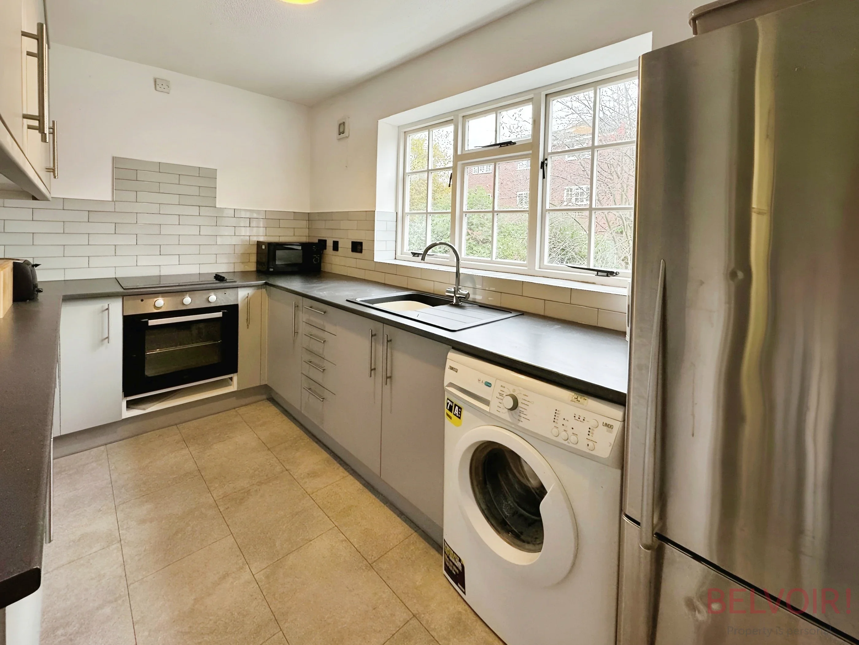 Room Matlock Court in Nottingham