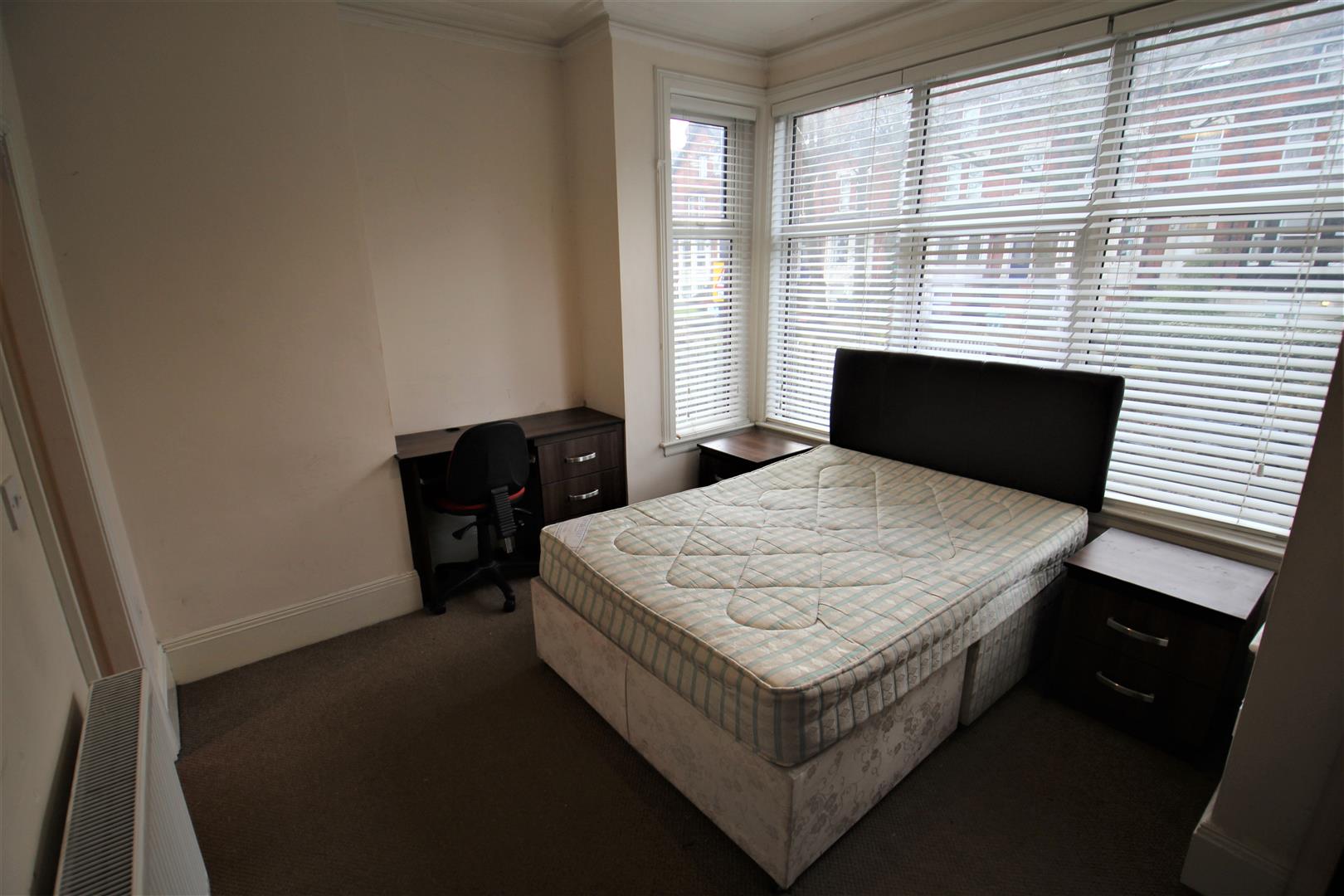 Room St Michael's Lane in Leeds