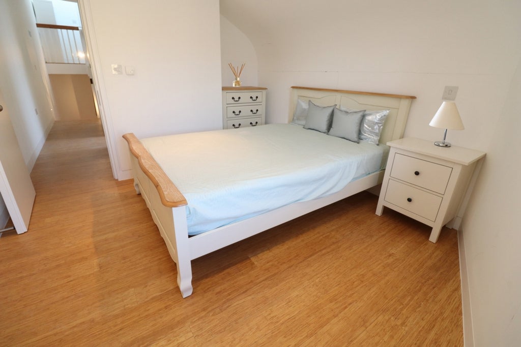 Room Globe Road in Greater London
