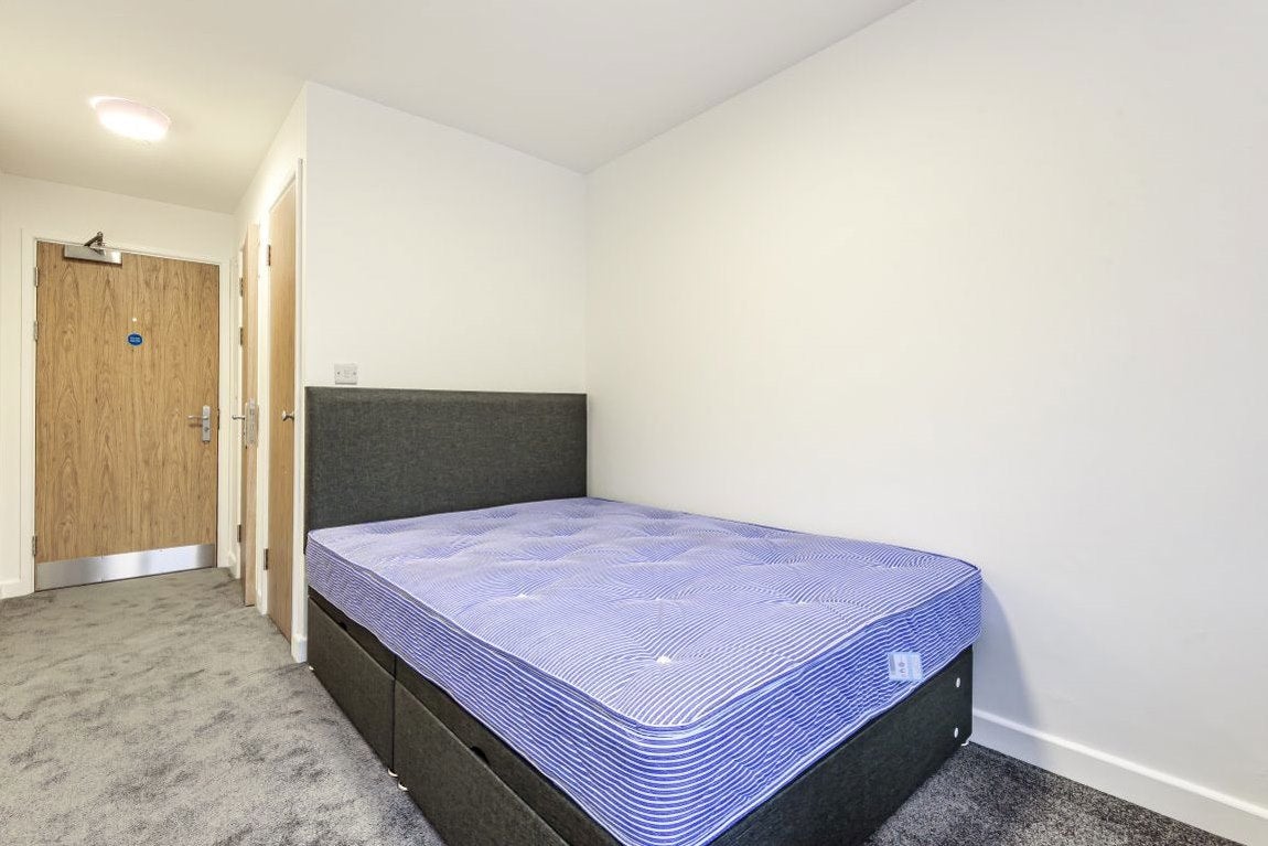 Room Cowley Road in Oxford