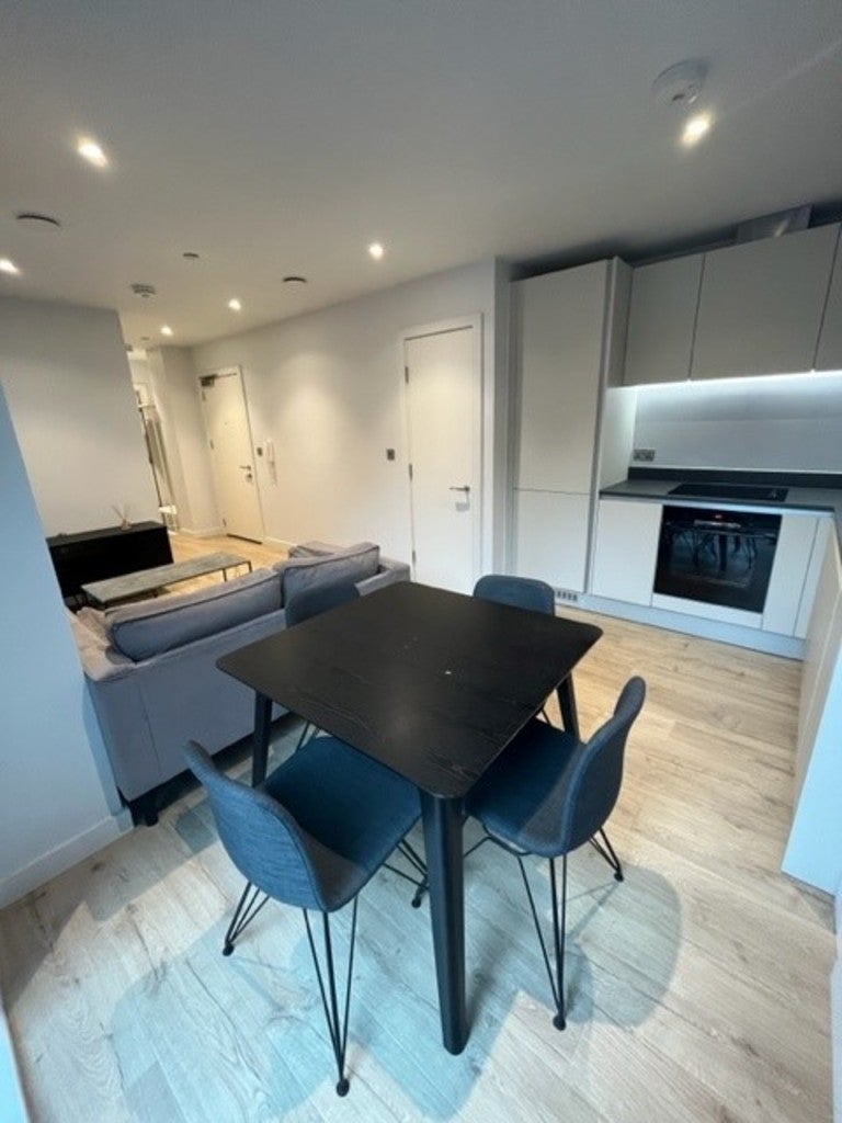 Flat Whitworth Street West in Manchester
