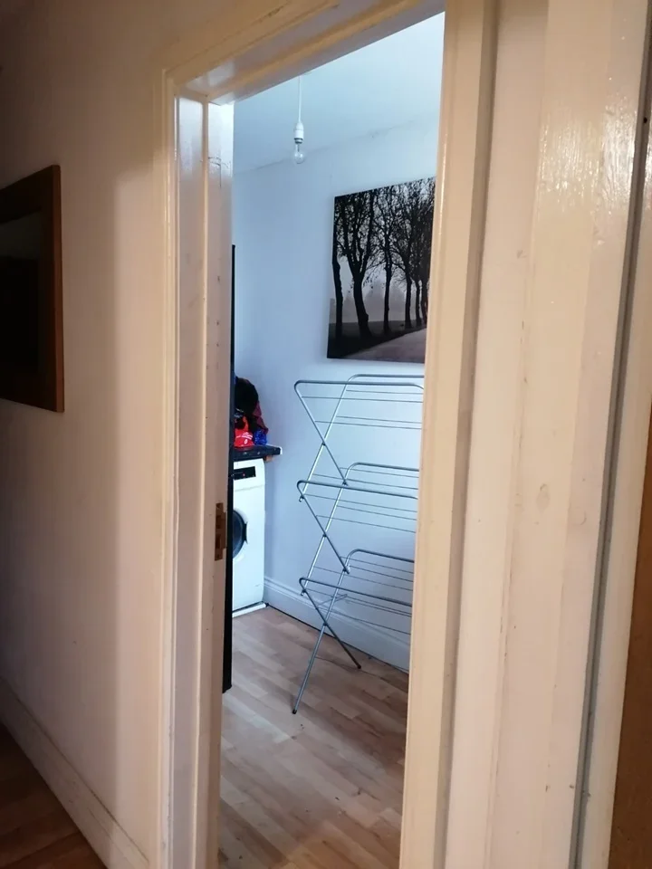 Room Totteridge Road in High Wycombe