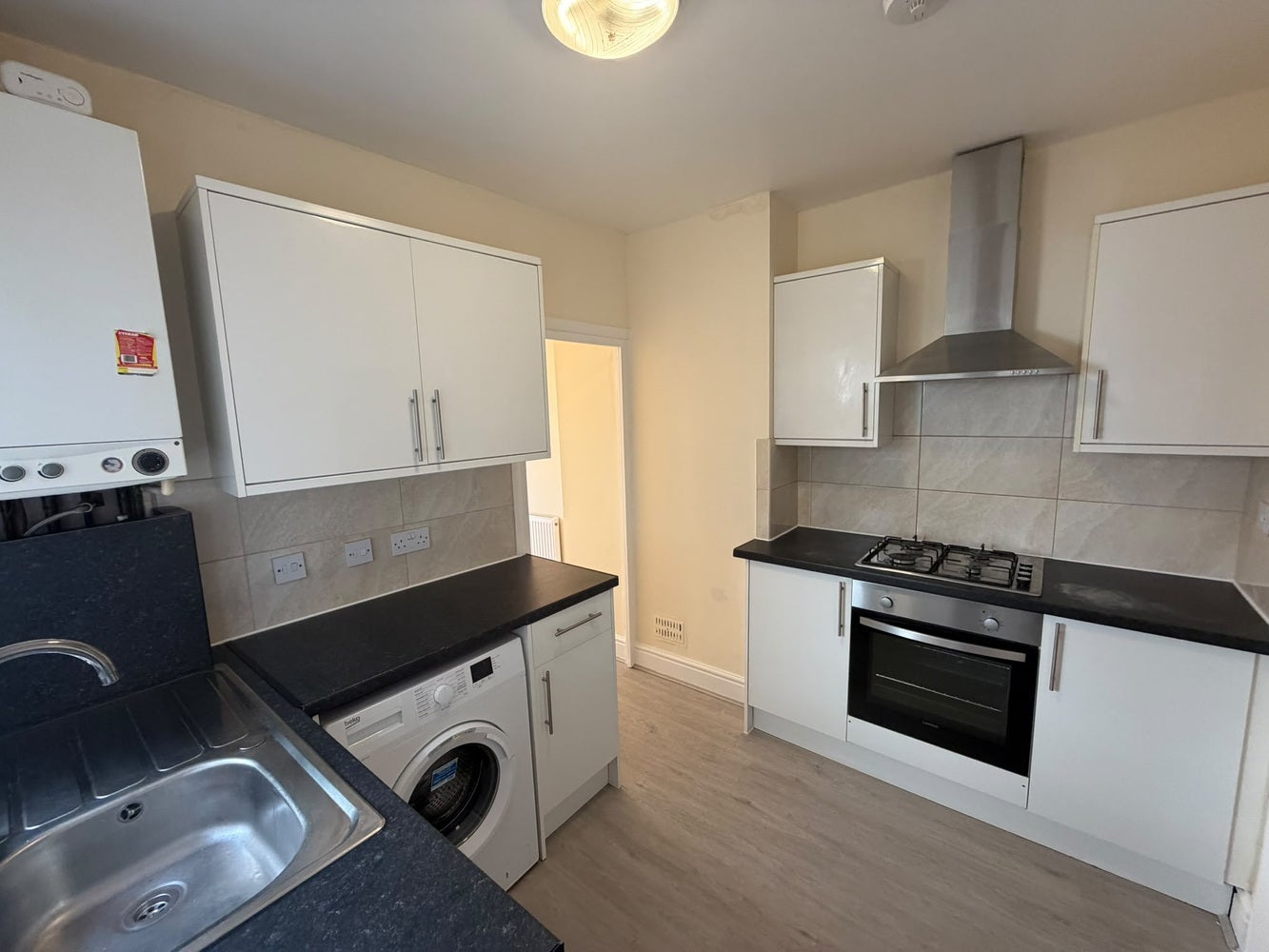 Flat Carlton Road in Greater London