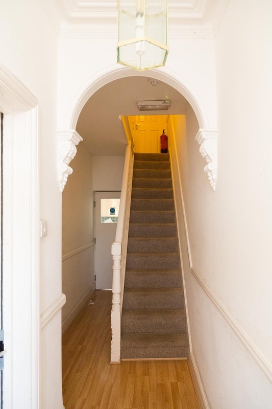 Room Montem Lane in Slough