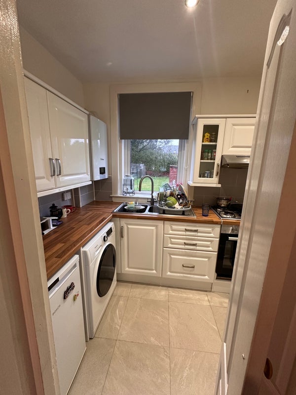 Room Stenhouse Place West in City of Edinburgh
