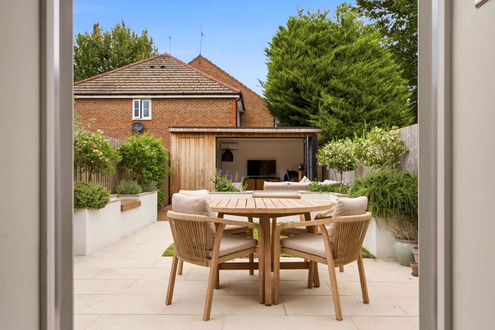 House Granary Lane in St Albans