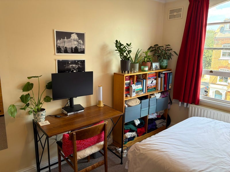 Room Alexandra Grove in Greater London