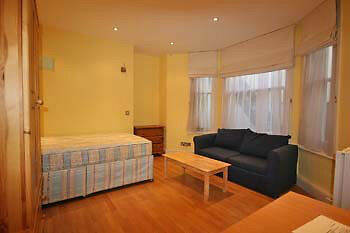 Flat Charleville Road in Greater London