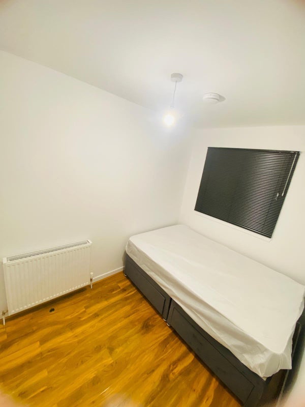 Room Muirhouse Green in City of Edinburgh