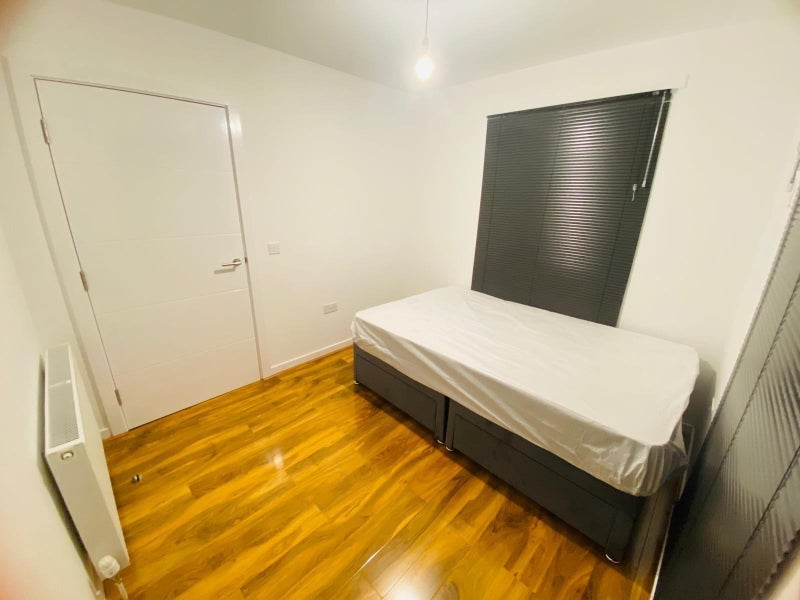 Room Muirhouse Green in City of Edinburgh