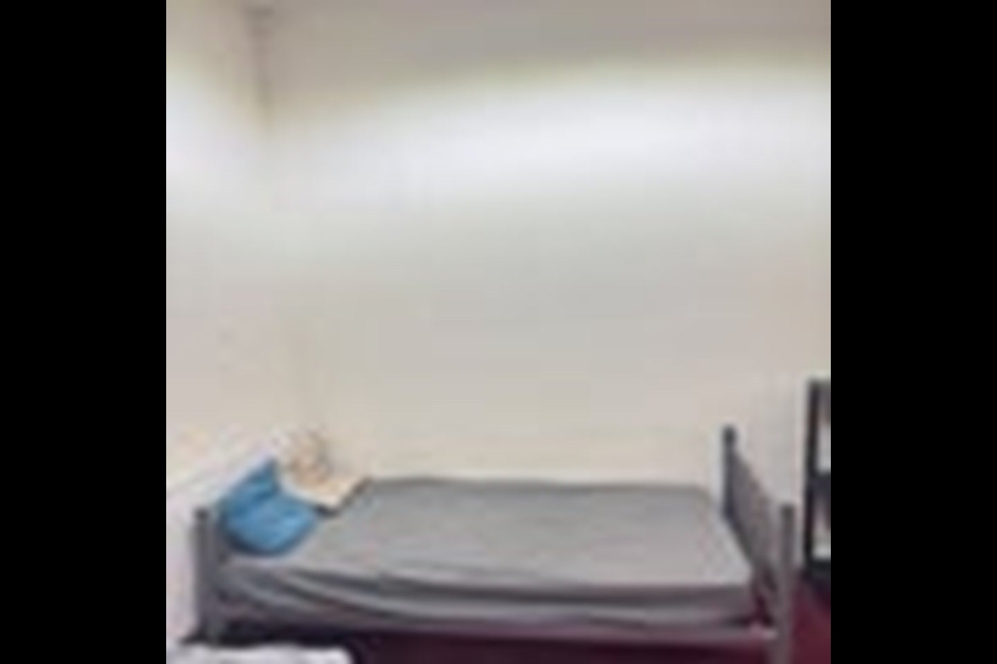 Room Gooseley Lane in Greater London