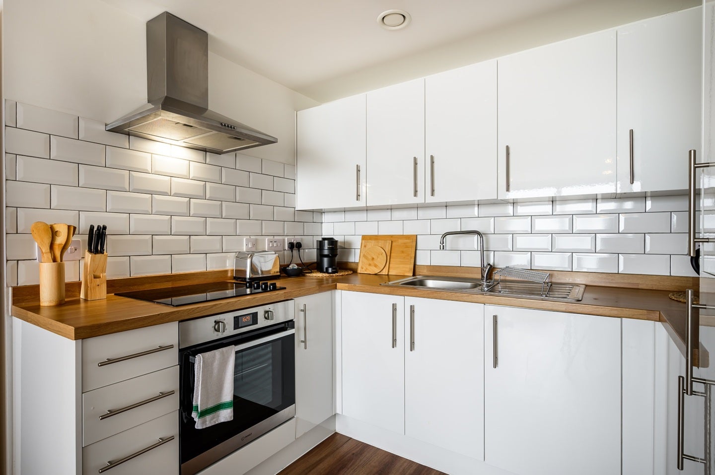 Flat Elmira Way in Salford
