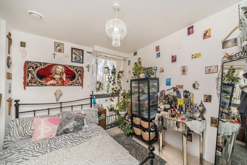 Room Carlton Grove in Greater London
