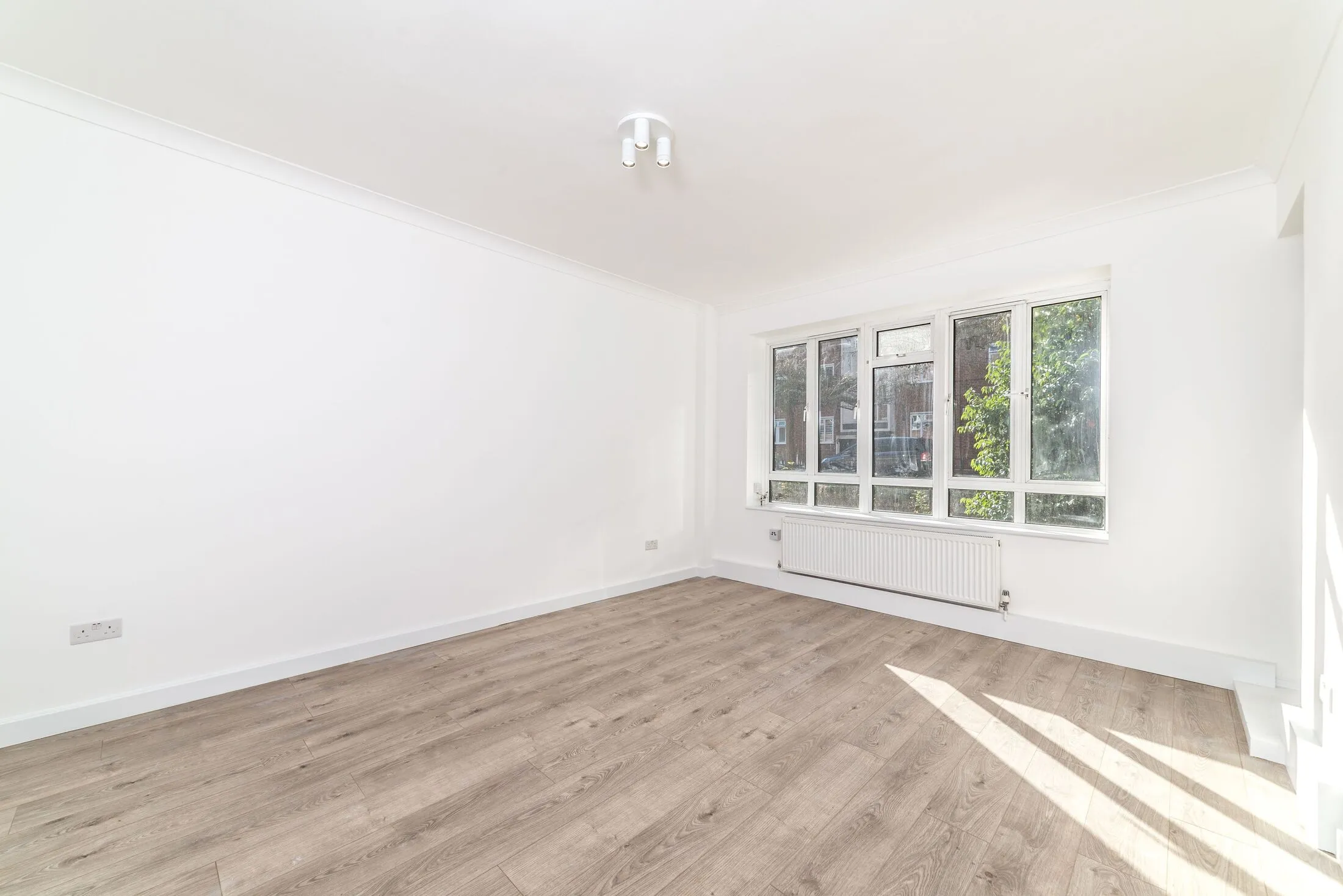 Flat Kilburn Vale in Greater London