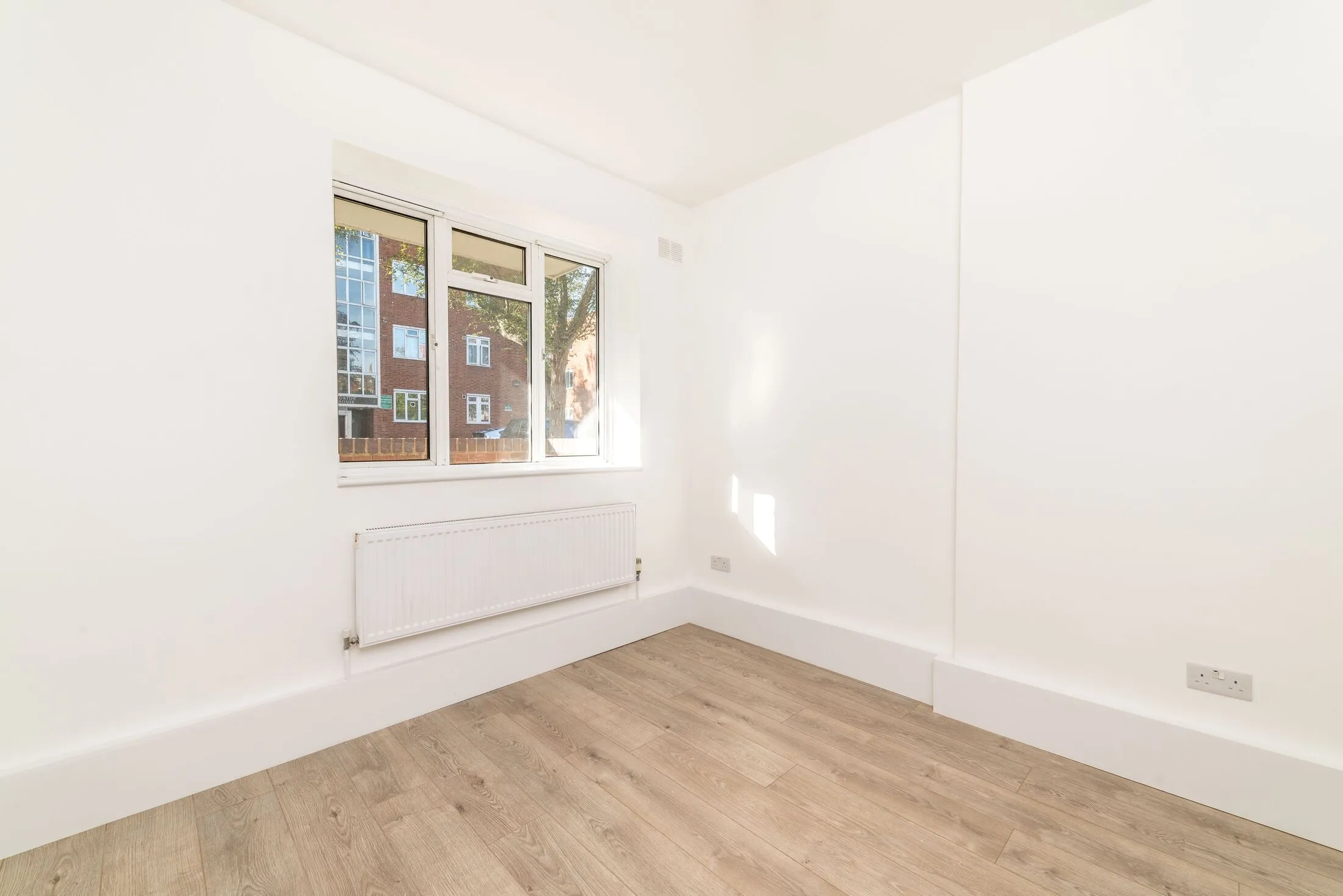 Flat Kilburn Vale in Greater London