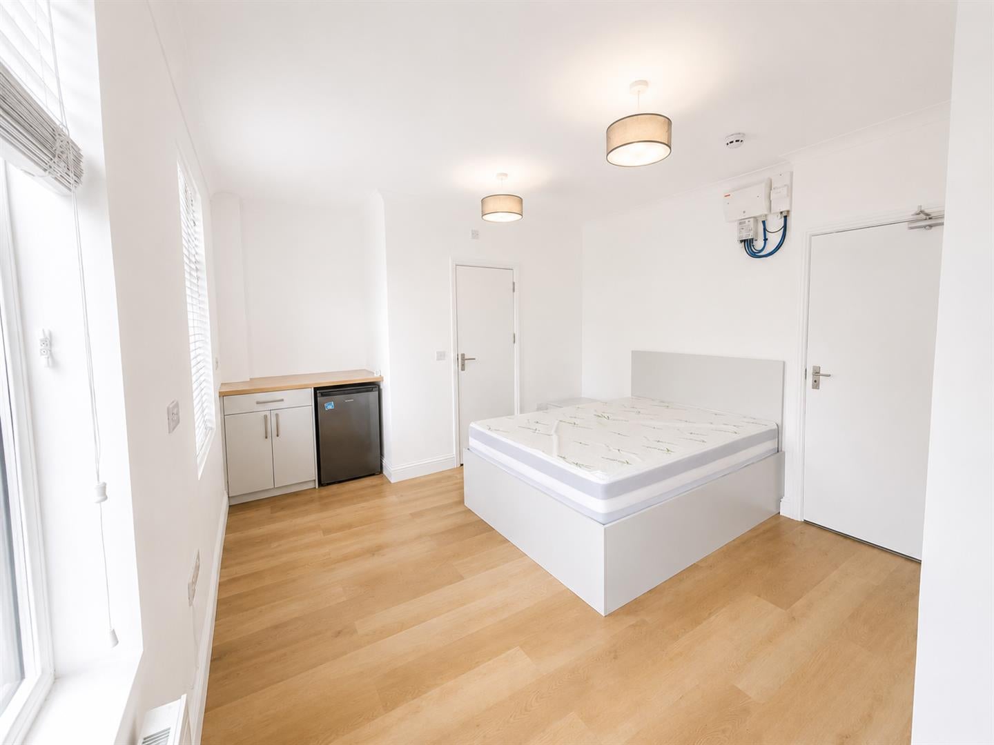 Room Bath Road in Greater London
