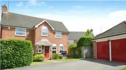 House Marathon Close in Woodley