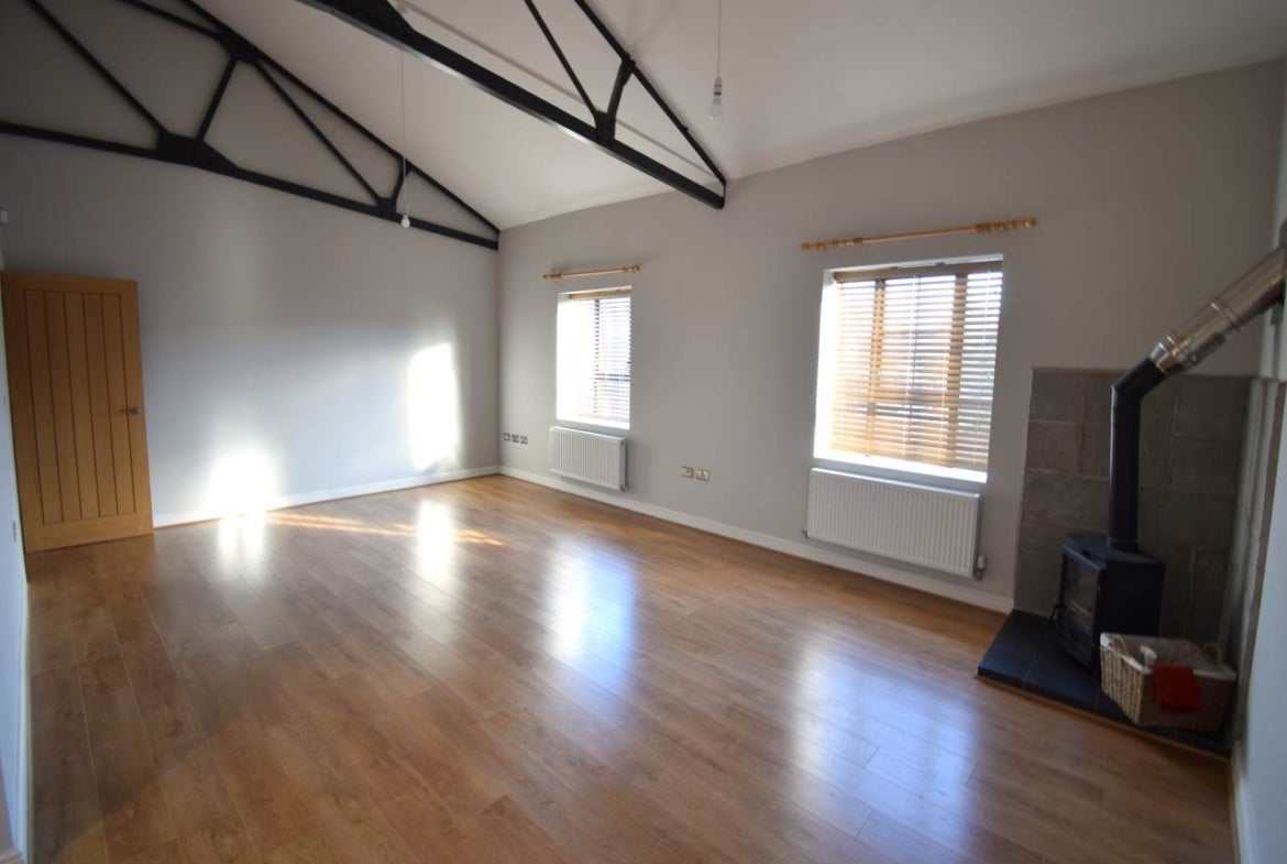 Flat Christleton Road in Chester