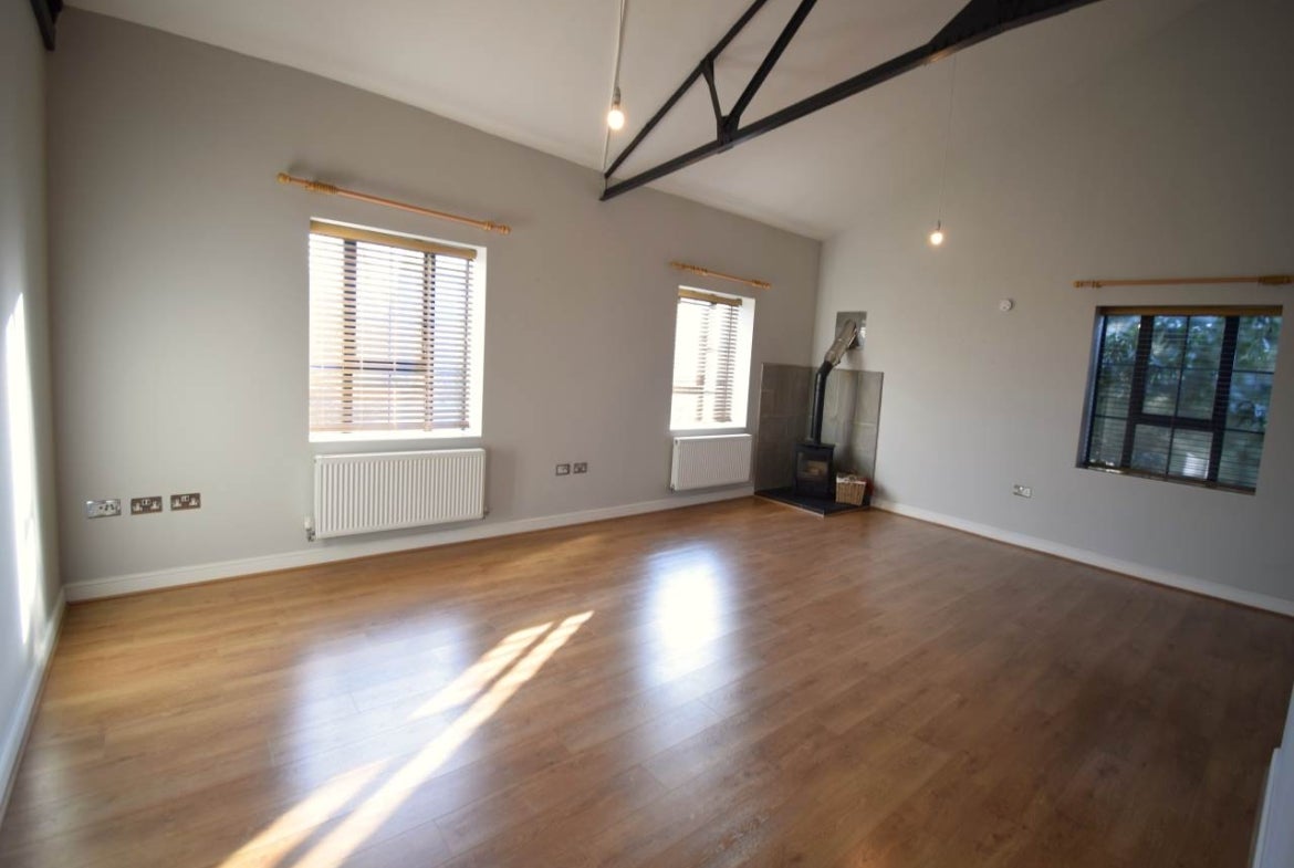 Flat Christleton Road in Chester