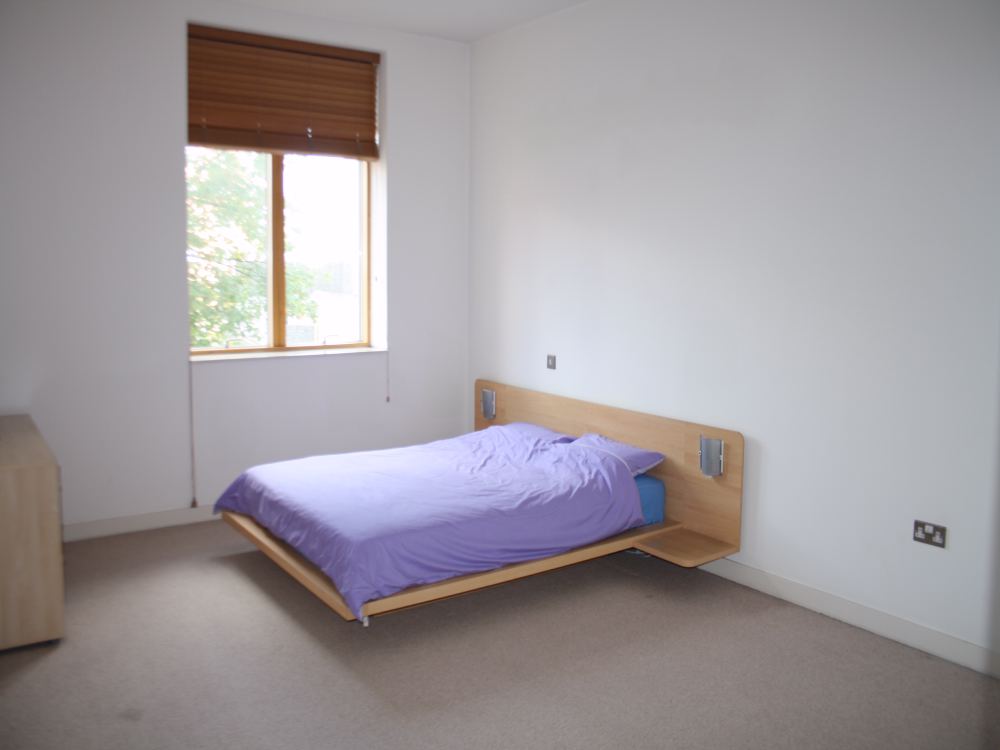 Flat Kennet Side in Reading