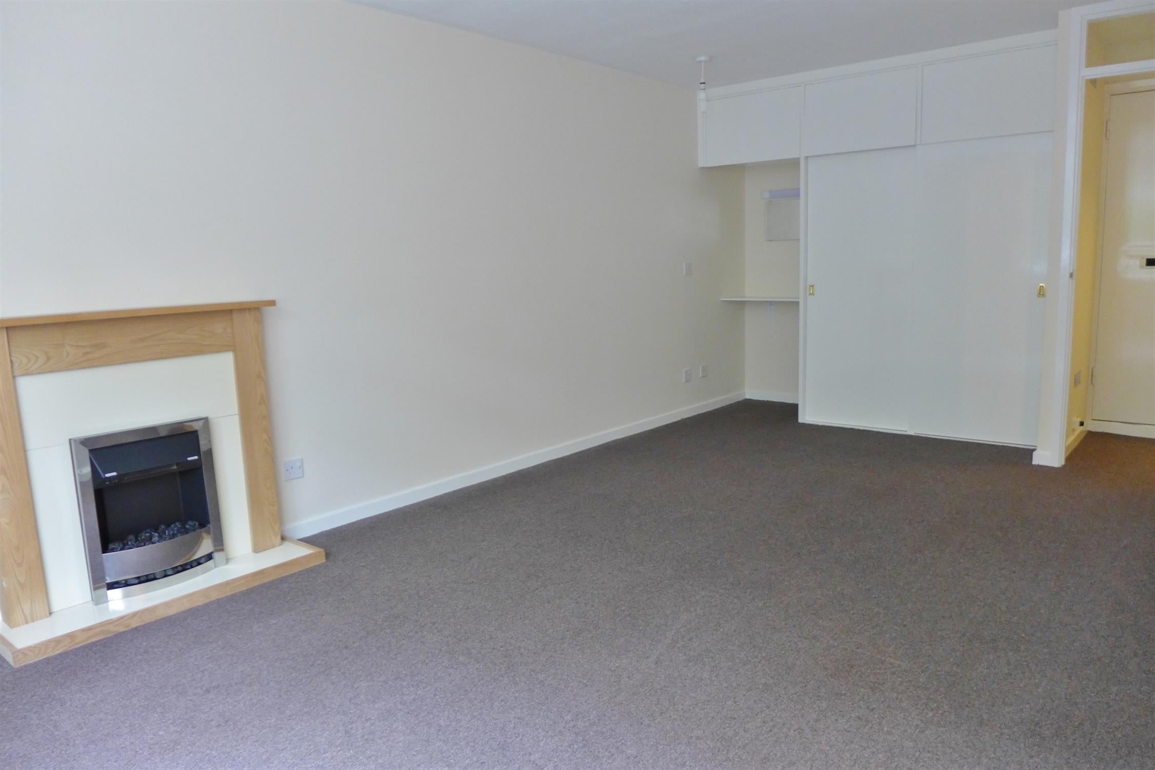 Flat Tavistock Close in Test Valley
