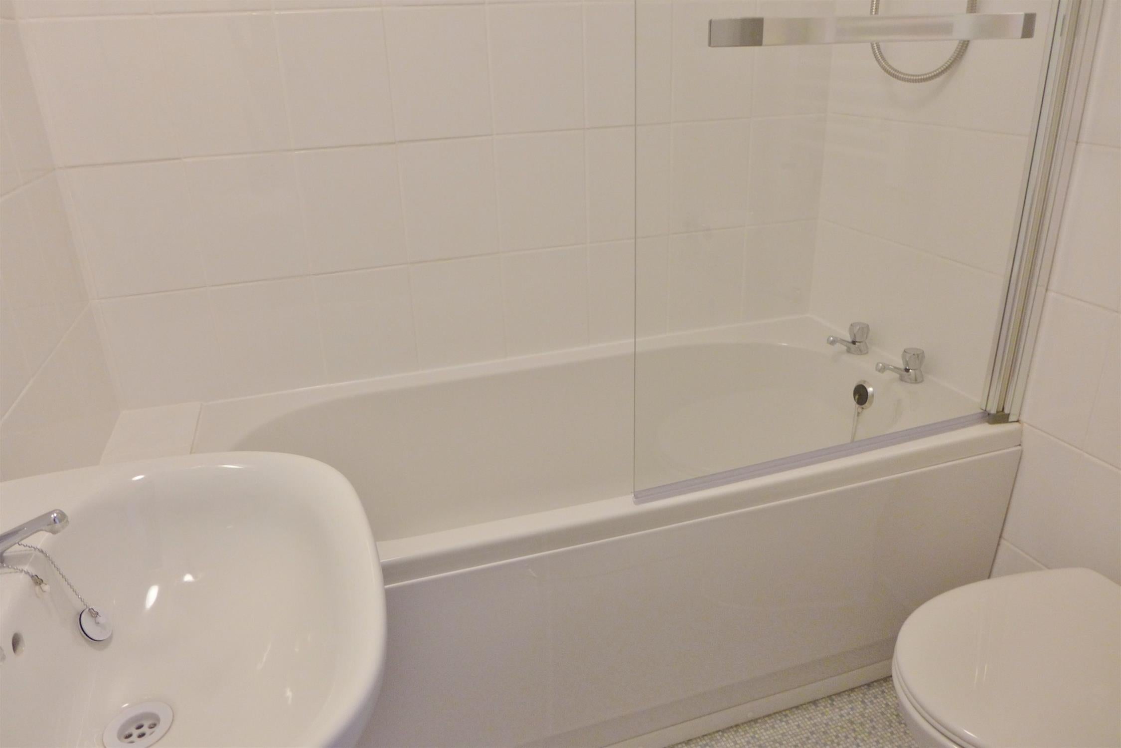 Flat Tavistock Close in Test Valley