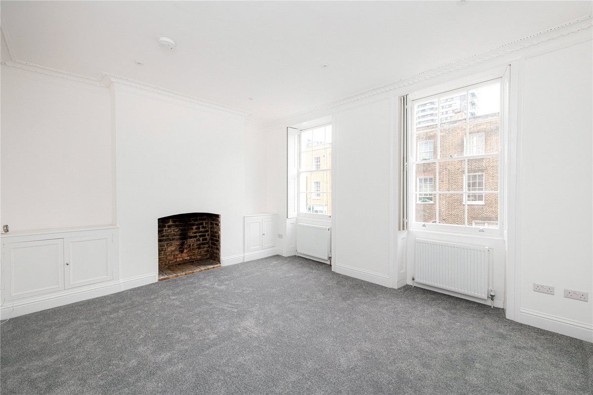 Flat Star Street in City of Westminster