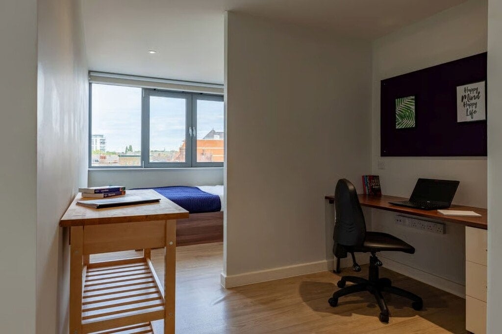 Flat The Grove in Greater London