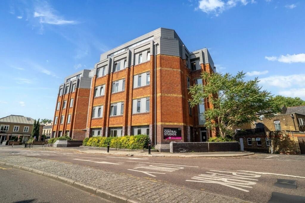 Flat The Grove in Greater London