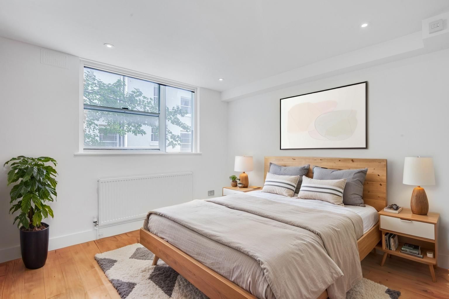 Flat Queensborough Terrace in City of Westminster