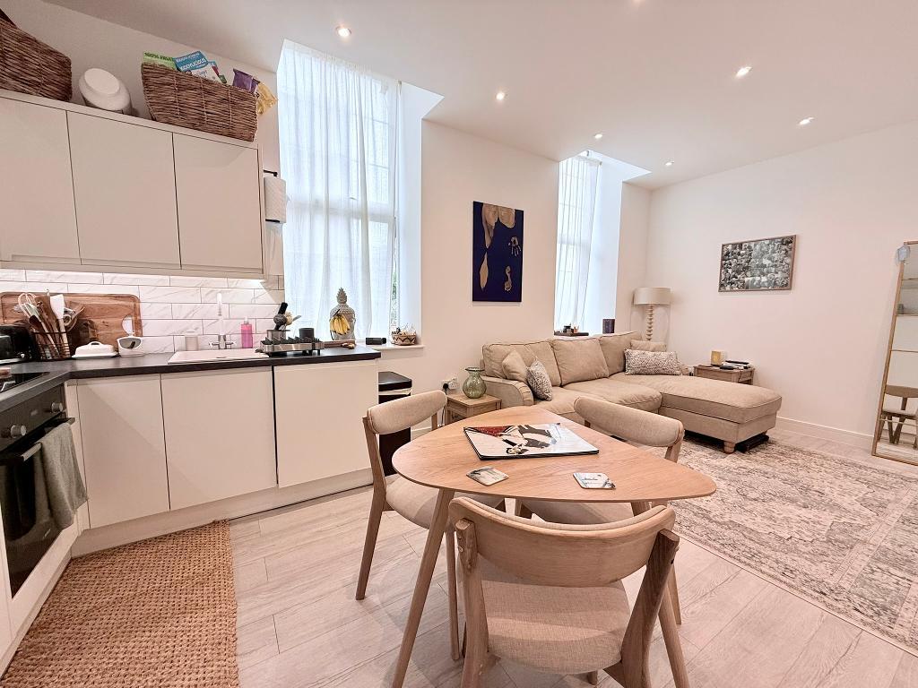 Flat Broadmayne in Basildon