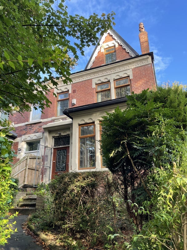 House Harehills Avenue in Leeds