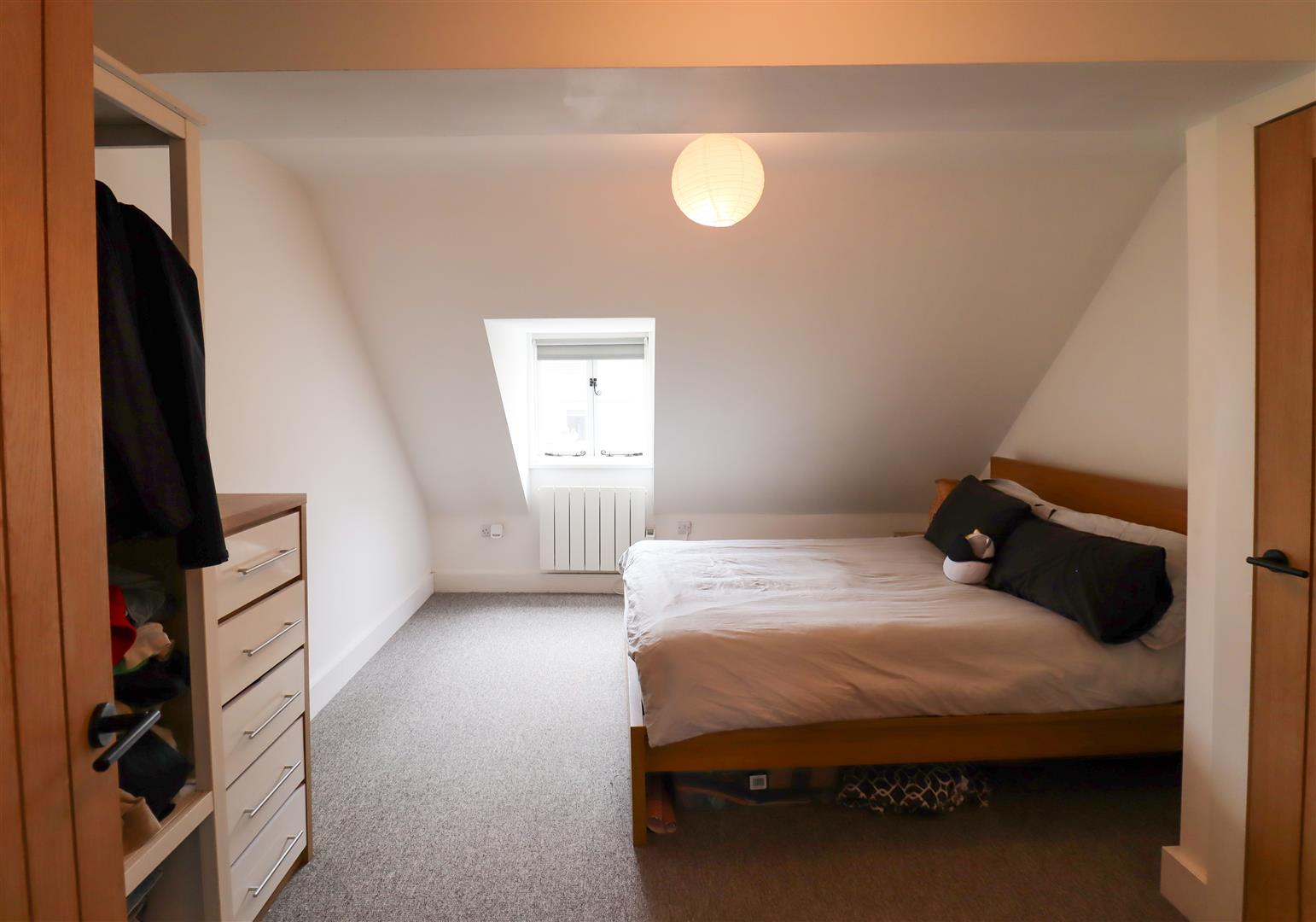 Flat Newnham Street in Ely