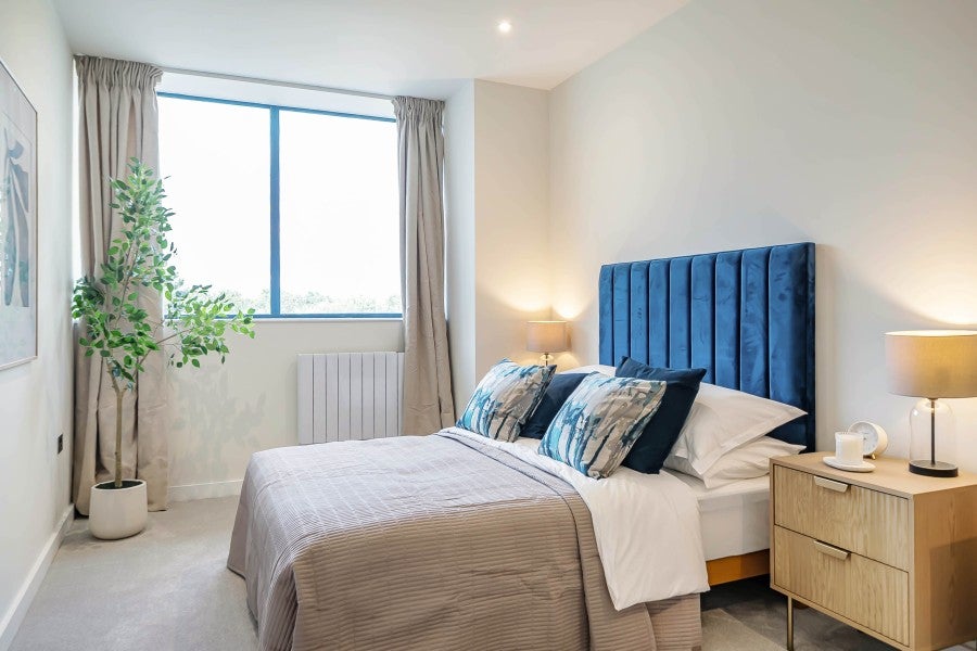 Flat Eastworth Road in Borough of Runnymede