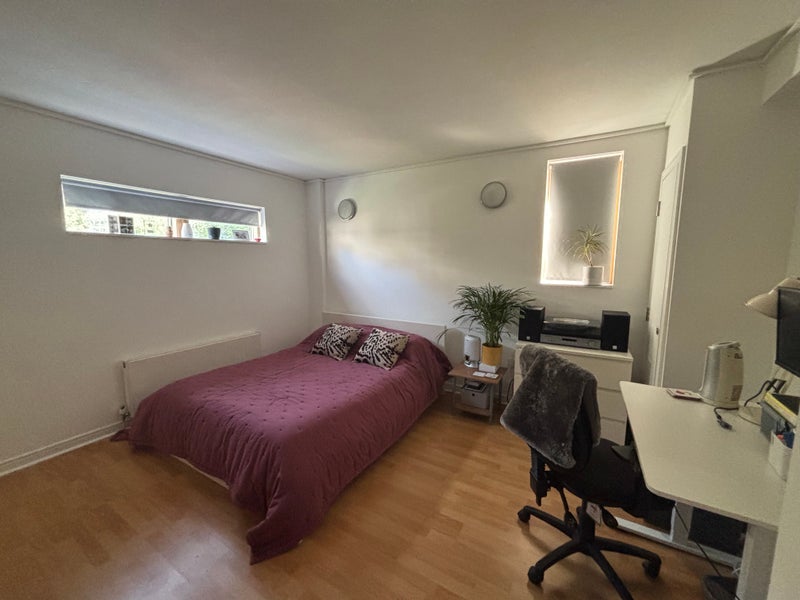 Room John Harrison Way in Greater London