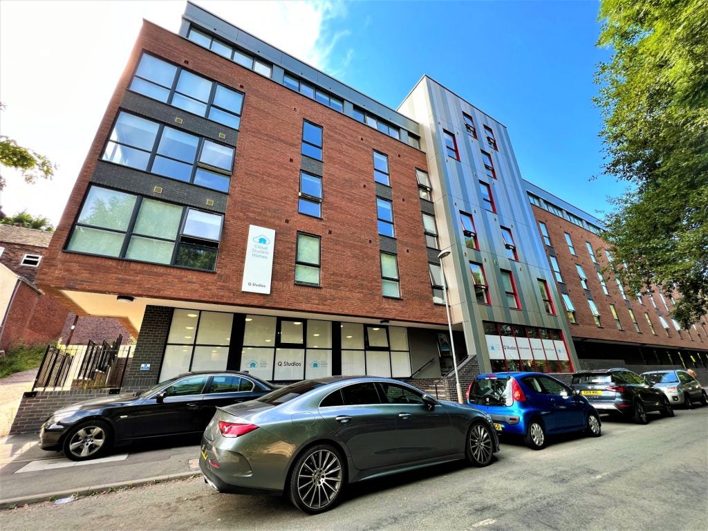 Flat Knowle Street in Stoke-on-Trent