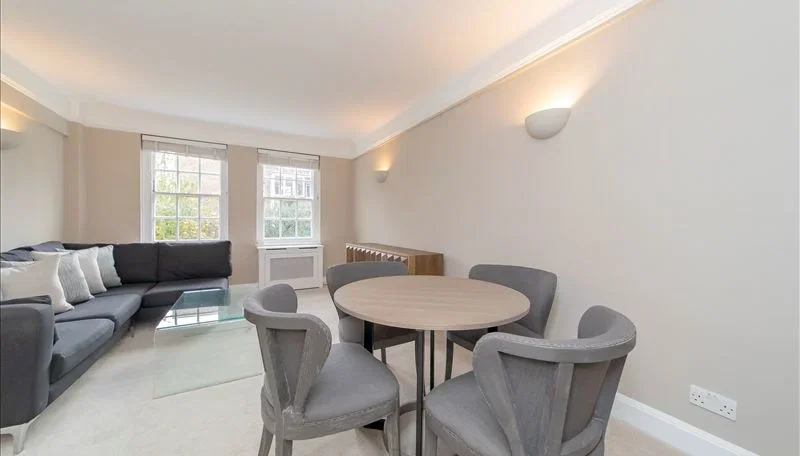 Flat Fulham Road in Greater London